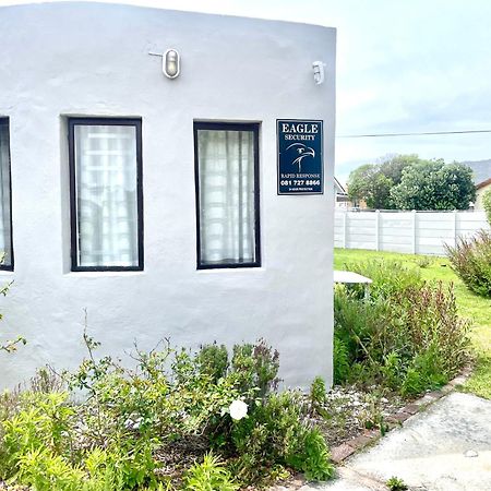 גנסבאי Kelp Cottage מראה חיצוני תמונה